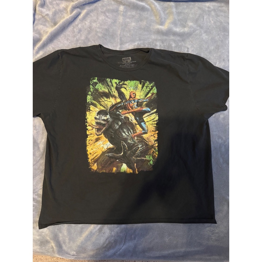 Marvel Spider-Man vs Venom Graphic T-Shirt Black 3XL Short Sleeve Cotton Tee